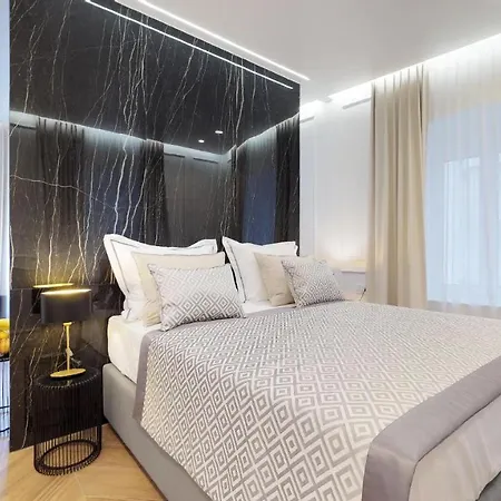 Illyria Luxury * スプリト