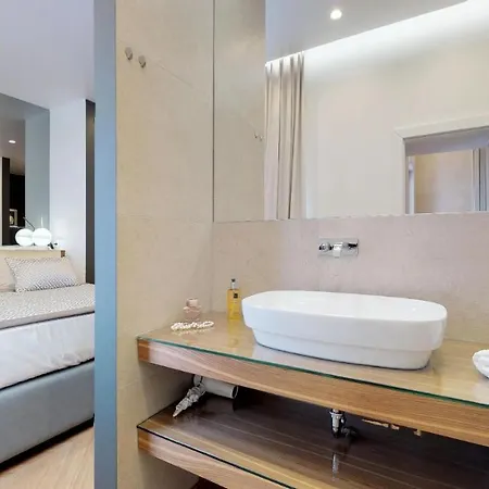 Illyria Luxury Σπλιτ