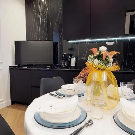 Illyria Luxury Σπλιτ